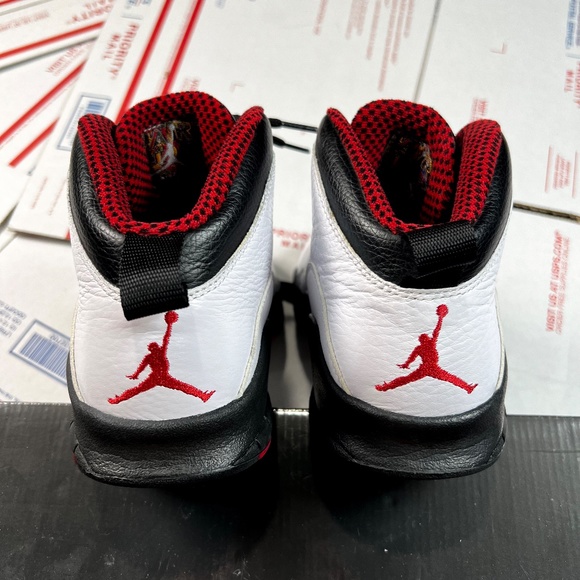 Air Jordan 10 - Retro Chicago - Men\'s Size 8 Mint Condition main image 4